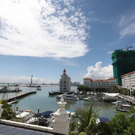 The Straits Quay Marina By Messina Clive Apartment